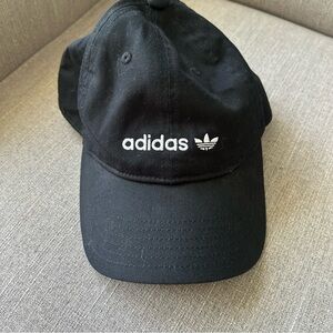 Adidas Women’s Black Workout Hat With Adjustable Back NWOT - One Size
